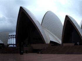 2008_Australia_Sydney_Opera.jpg