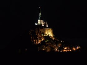 2008_France_Mont-Saint-Michel_by-night.jpg