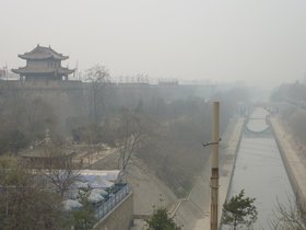 2010_China_Xian_fog.jpg